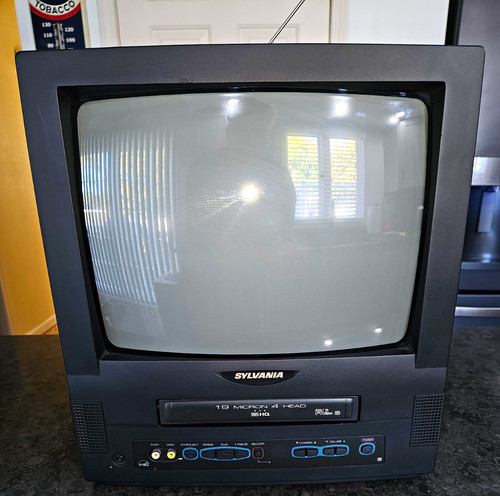Sylvania ssc130 crt - sylvania, tv